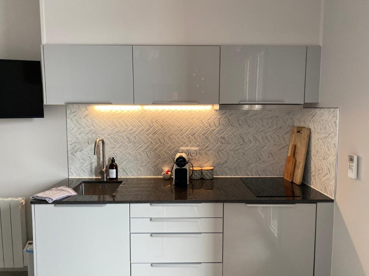Le Petit Bijou Sete, Quatre Appartements Au Centre Ville, Trois Avec Vue Canal Zewnętrze zdjęcie