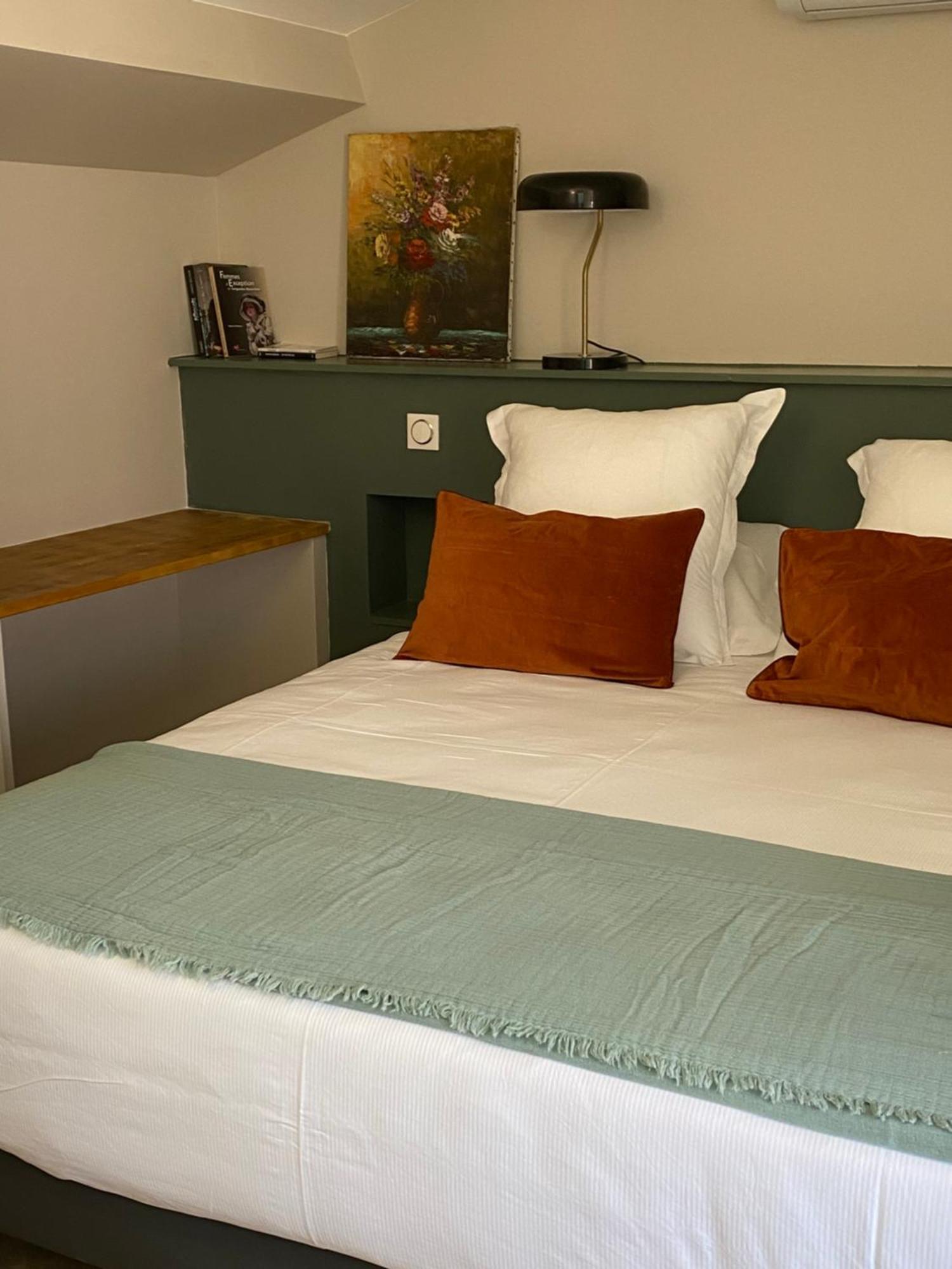 Le Petit Bijou Sete, Quatre Appartements Au Centre Ville, Trois Avec Vue Canal Pokój zdjęcie