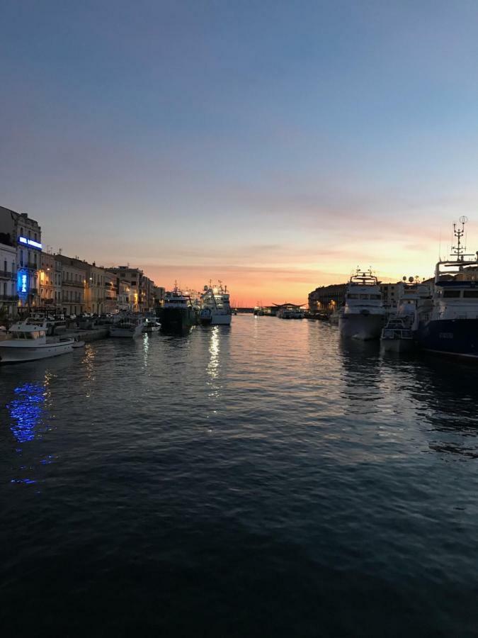 Le Petit Bijou Sete, Quatre Appartements Au Centre Ville, Trois Avec Vue Canal Zewnętrze zdjęcie