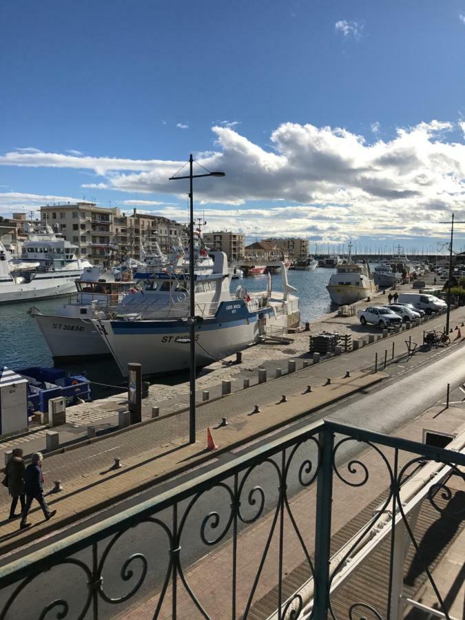 Le Petit Bijou Sete, Quatre Appartements Au Centre Ville, Trois Avec Vue Canal Zewnętrze zdjęcie